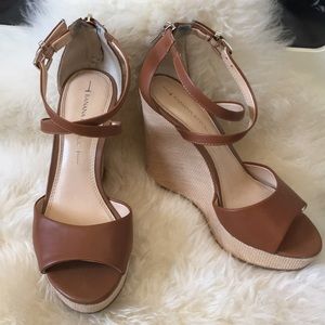 EUC 💫Banana Republic Platform Wedges ✨
